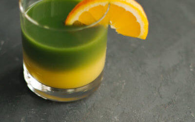 Two-layered matcha με χυμό πορτοκάλι